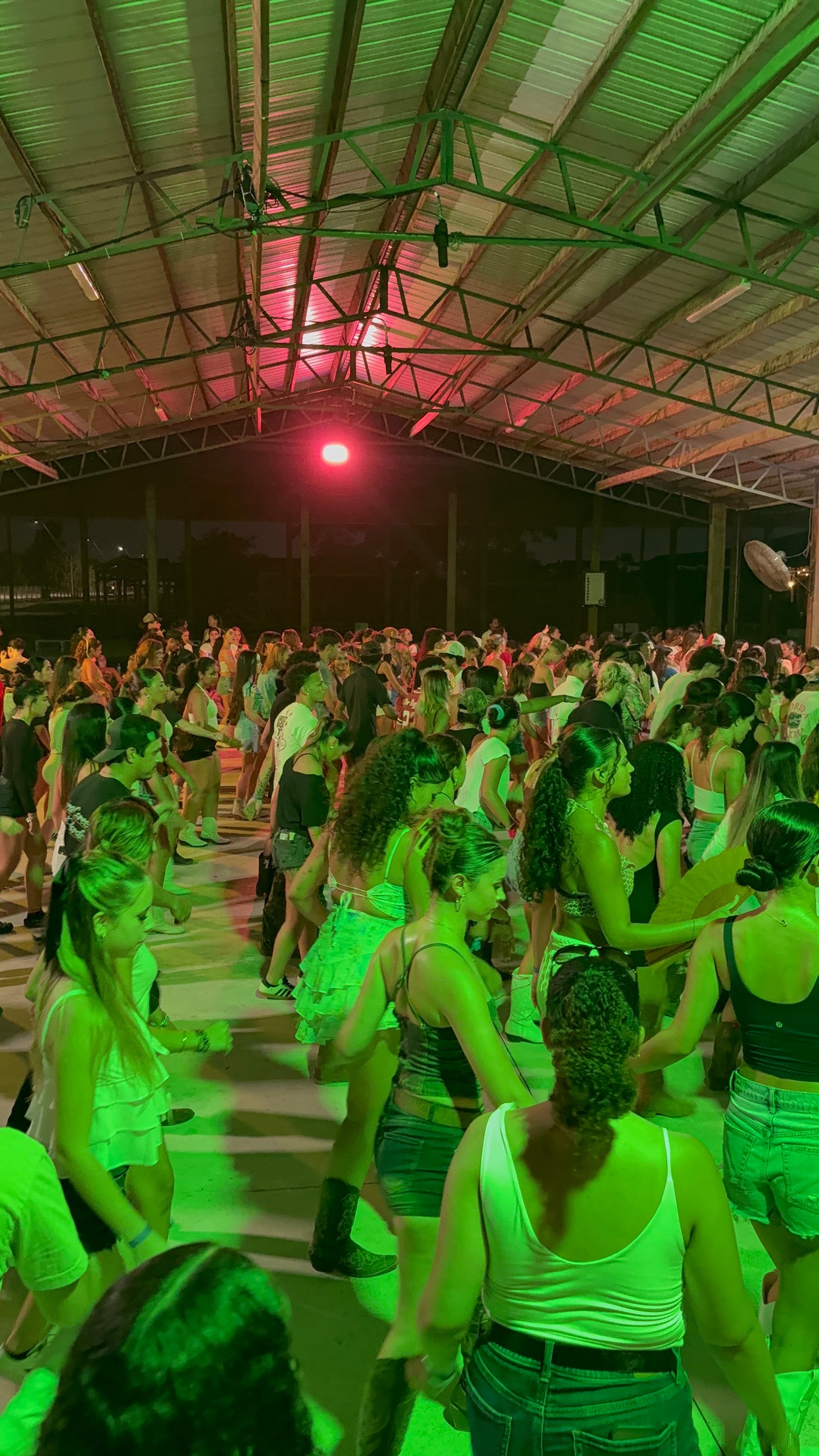 Line dancing floor